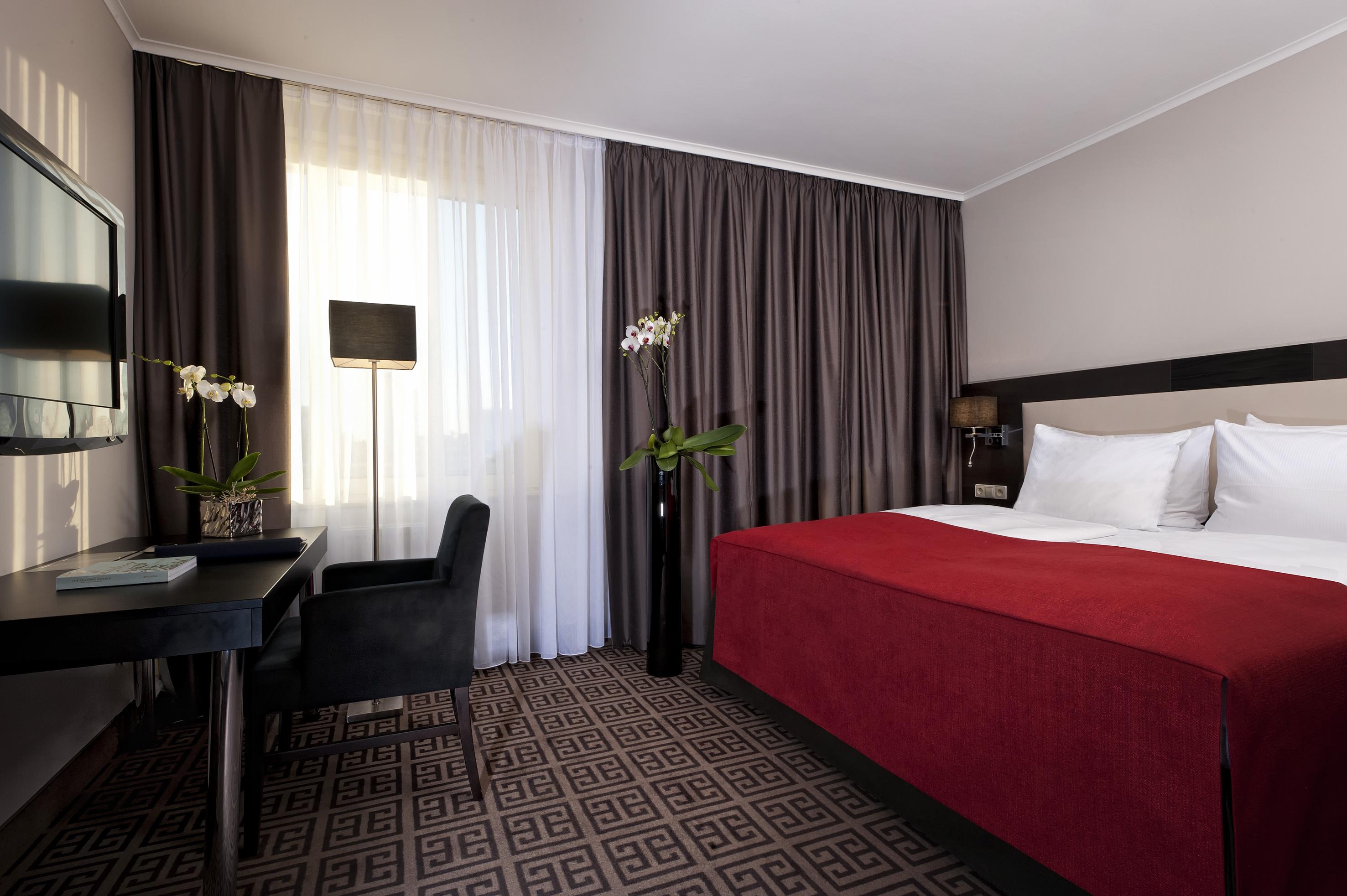 Hotel Palace Берлин Стая снимка A room at the hotel
