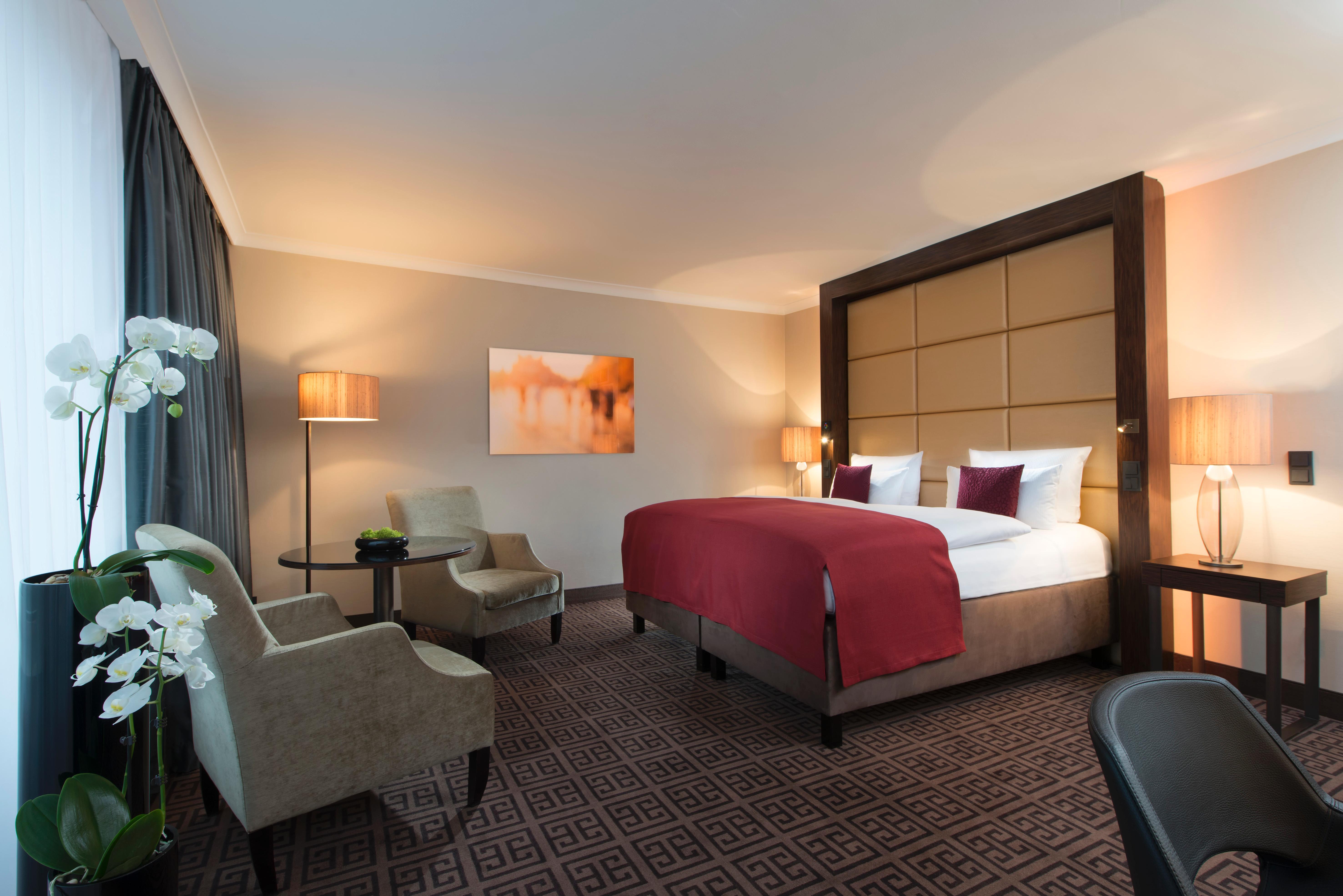 Hotel Palace Берлин Екстериор снимка A room at the InterContinental Berlin