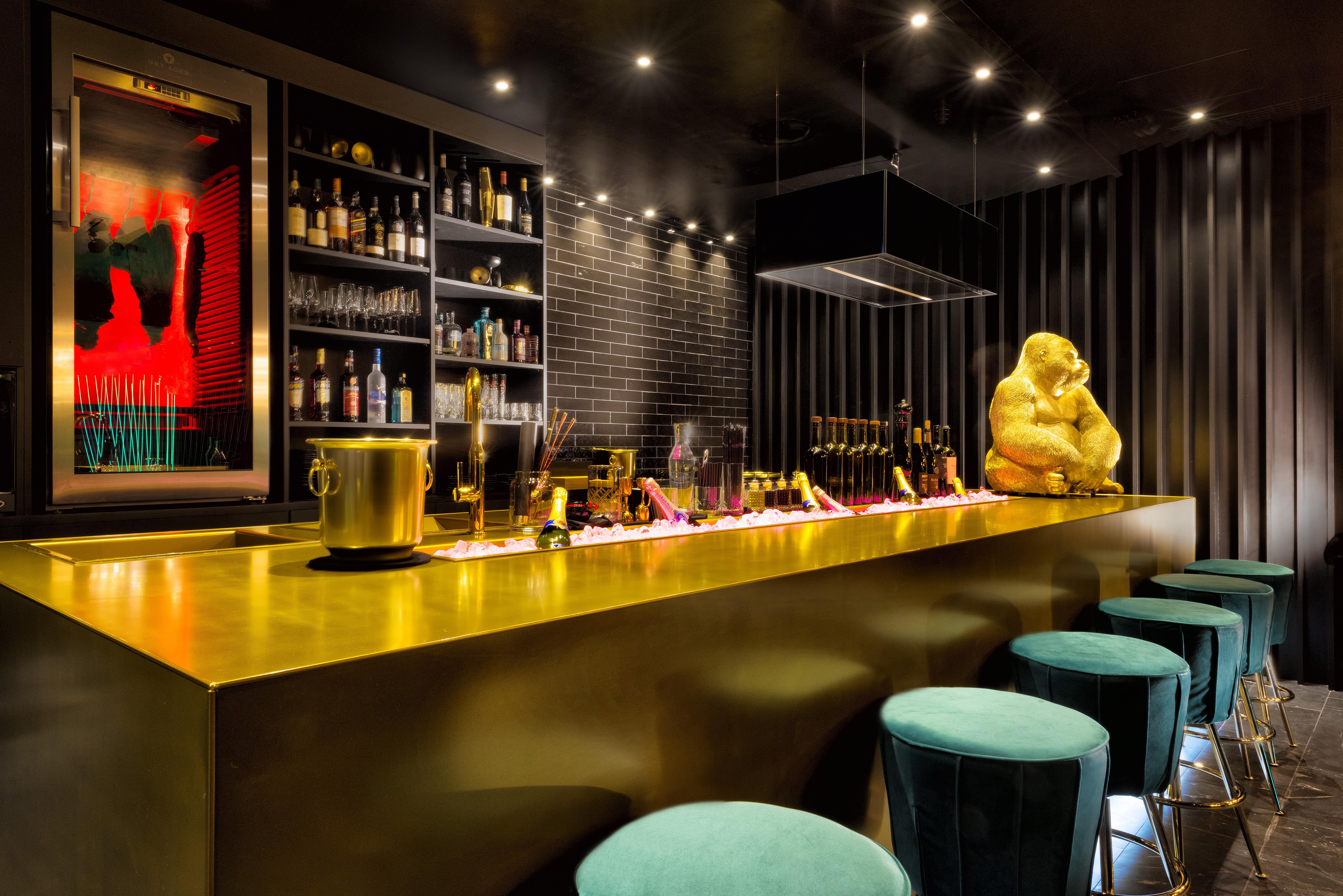 Hotel Palace Берлин Екстериор снимка The bar at Buddha-Bar London
